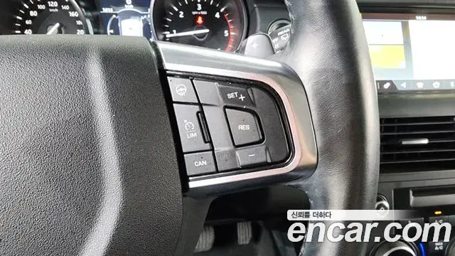 Land Rover Discovery Sport 2018 — ფოტო 34/37