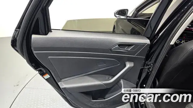 Volkswagen Jetta 2021 — Şəkil 13/30