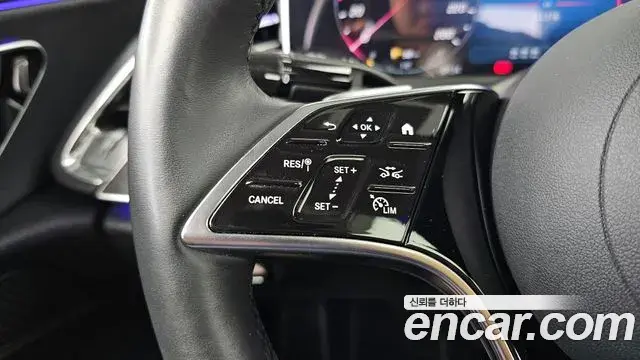 Mercedes-Benz E-Class 2024 — Photo 26/32