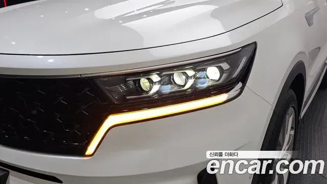 Kia Sorento 2020 — ფოტო 1/36