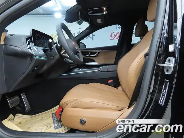 Mercedes-Benz E-Class 2025 — Фото 4/20