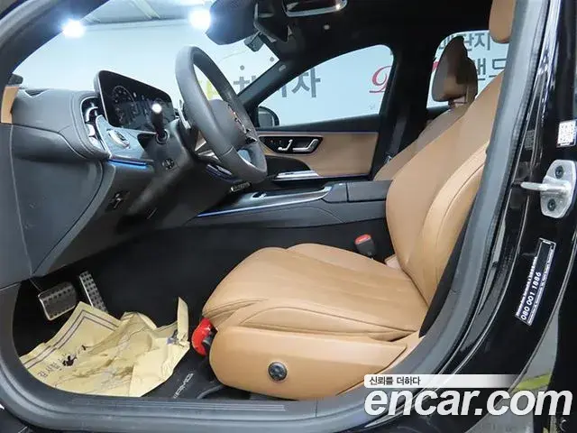 Mercedes-Benz E-Class 2025 — Фото 4/20
