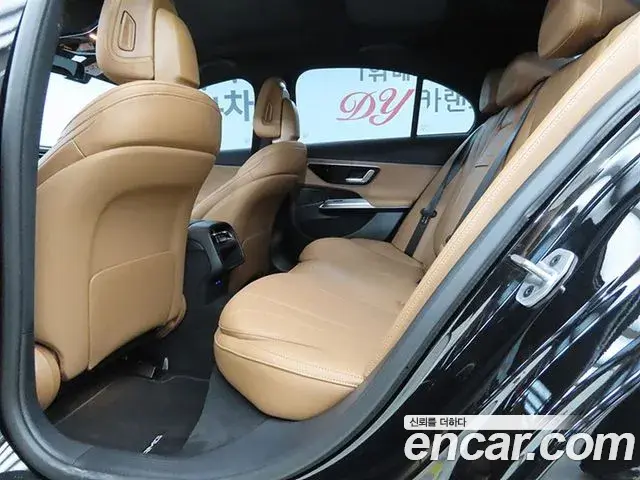 Mercedes-Benz E-Class 2025 — Фото 5/20