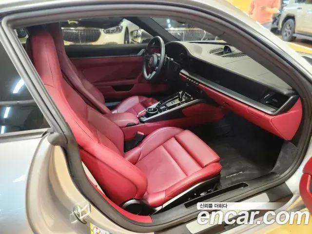 Porsche 911 2020 — Şəkil 19/20