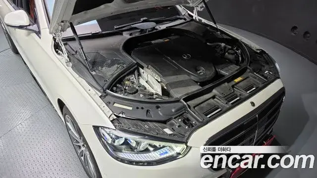 Mercedes-Benz S-Class 2022 — Photo 10/20
