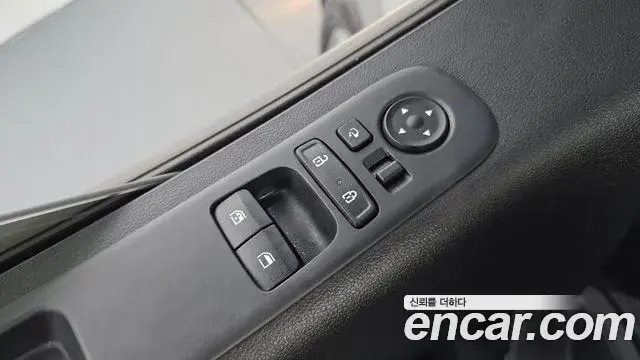 Hyundai Staria 2023 — Фото 14/20