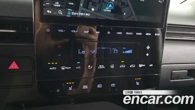 Hyundai Staria 2023 — Фото 16/20