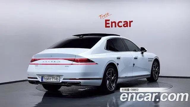 Genesis G90 2022 — Photo 30/42