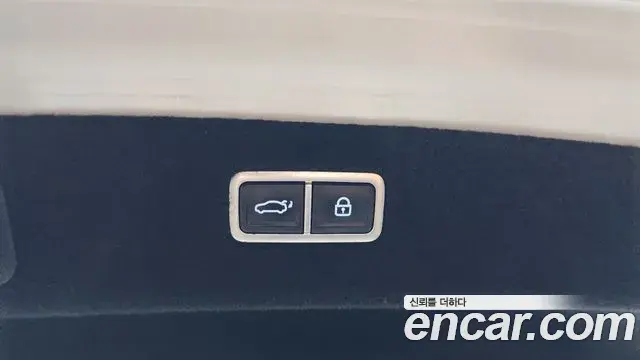 Genesis G90 2022 — Photo 15/42