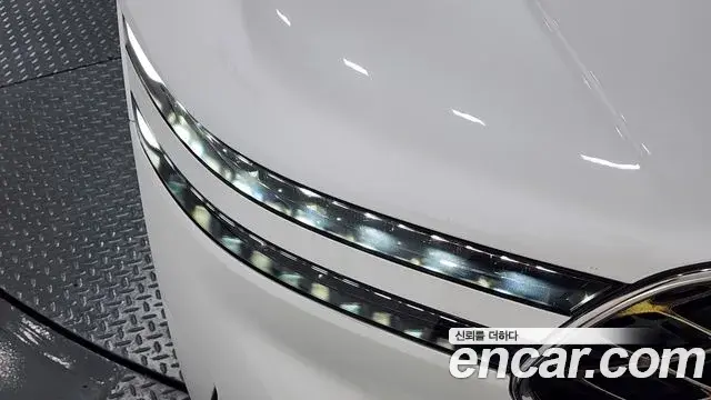 Genesis G90 2022 — Photo 36/42