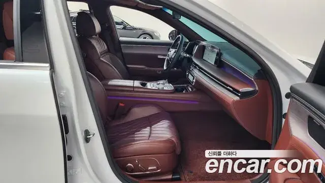 Genesis G90 2022 — Photo 40/42