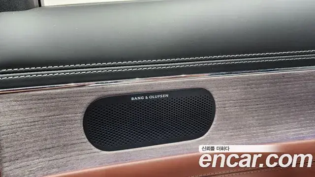 Genesis G90 2022 — Photo 3/42