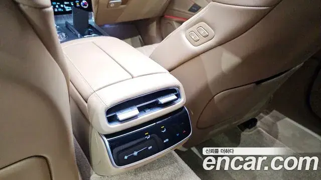 Genesis G80 2025 — ფოტო 30/35