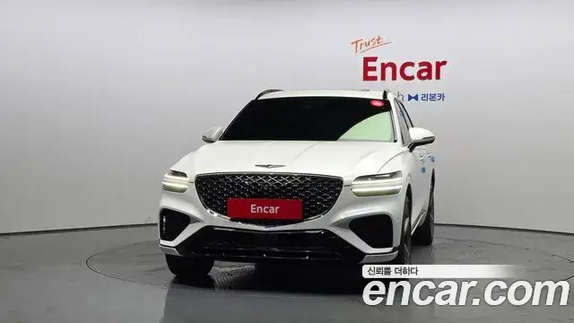 Genesis GV70 2021 — Photo 20/33