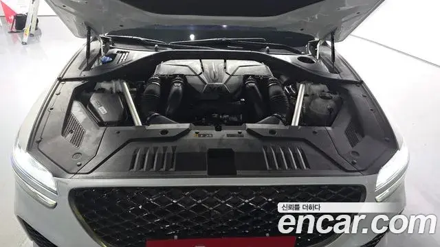 Genesis GV70 2021 — Photo 6/33