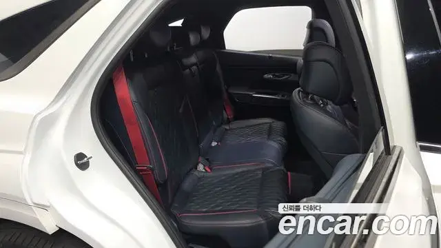 Genesis GV70 2021 — Photo 7/33