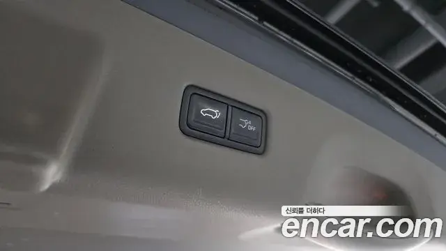 Kia Carnival 2024 — Фото 16/20