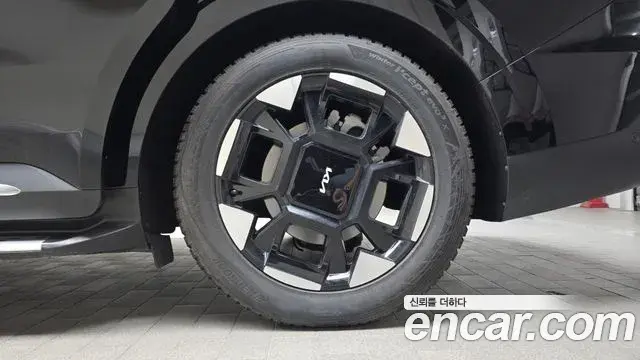 Kia Carnival 2024 — Фото 20/20