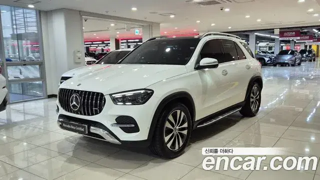Mercedes-Benz GLE-Class 2025 — Photo 6/20