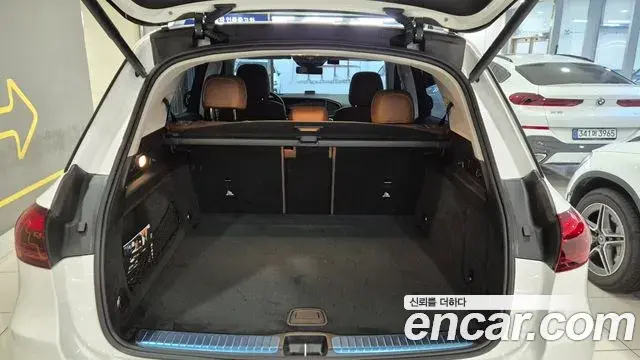 Mercedes-Benz GLE-Class 2025 — Photo 7/20