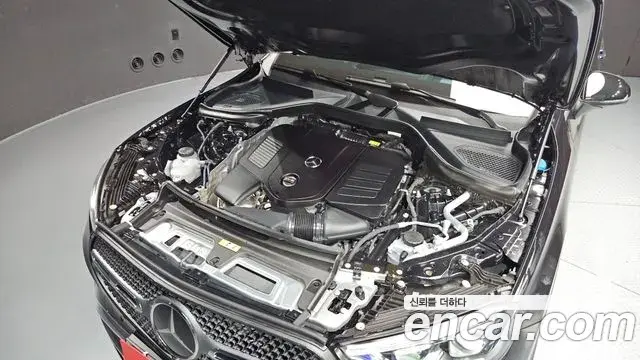 Mercedes-Benz GLC-Class 2025 — Şəkil 28/30