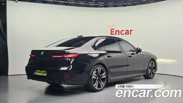 BMW 7 Series 2025 — ფოტო 4/20