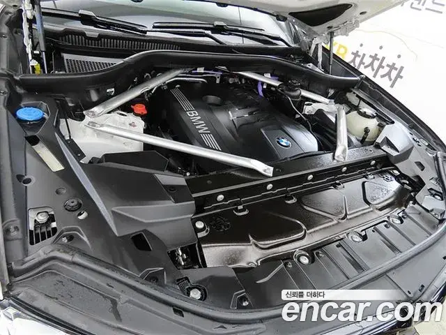 BMW X6 2023 — Photo 16/20