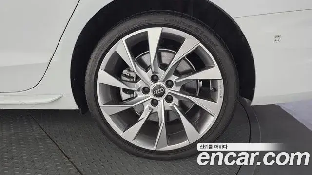 Audi A4 2023 — Şəkil 34/34