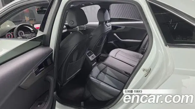 Audi A4 2023 — Şəkil 12/34