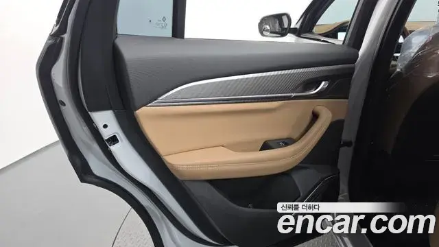 Renault Samsung Grand Koleos 2025 — Photo 20/35