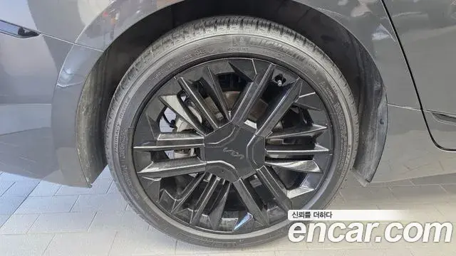 Kia K8 2025 — Photo 12/20