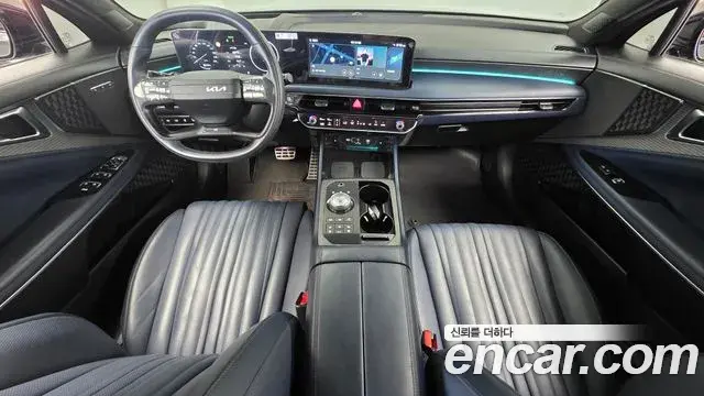 Kia K8 2025 — Photo 10/20