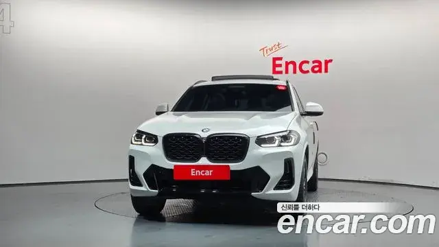 BMW X4 2022 — Şəkil 14/34