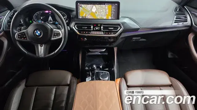 BMW X4 2022 — Şəkil 17/34