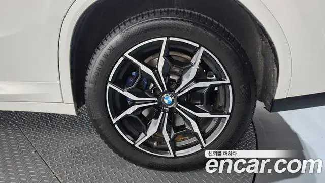 BMW X4 2022 — Şəkil 20/34