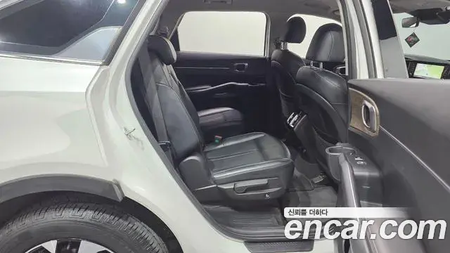 Kia Sorento 2020 — Фото 11/20