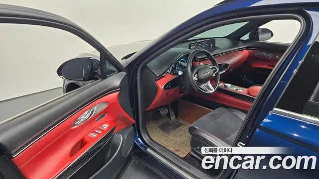 Genesis GV70 2021 — Photo 11/20