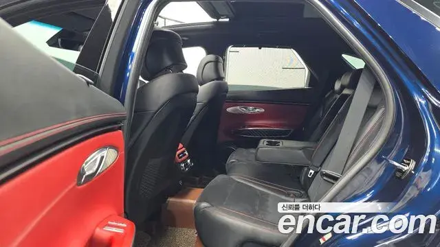Genesis GV70 2021 — Photo 12/20