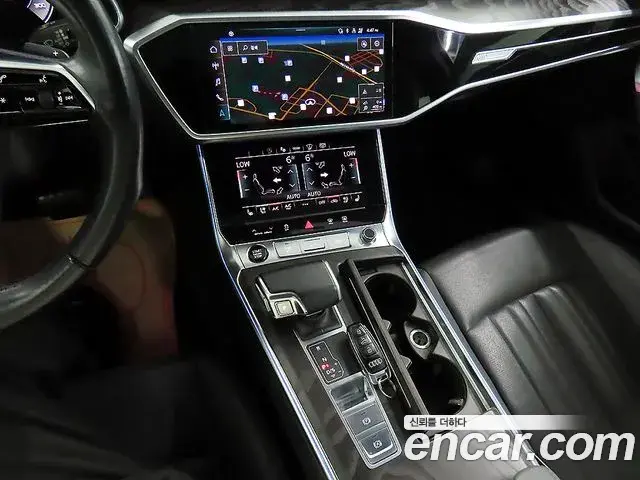 Audi A6 2021 — ფოტო 3/20