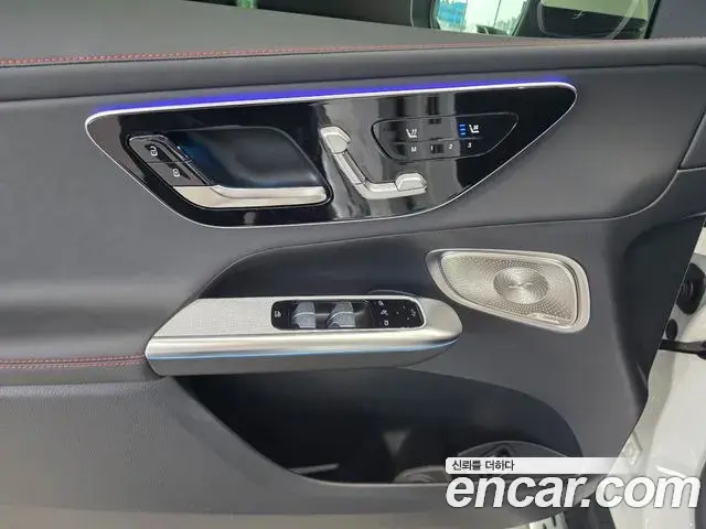 Mercedes-Benz GLC-Class 2025 — Photo 3/20