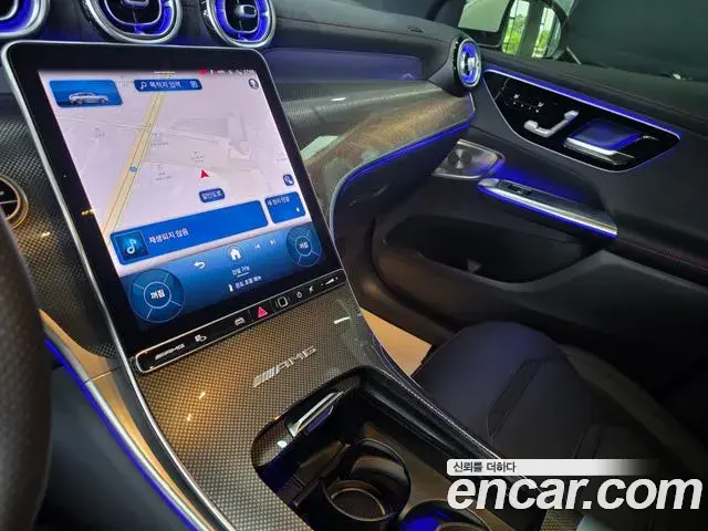 Mercedes-Benz GLC-Class 2025 — Photo 7/20