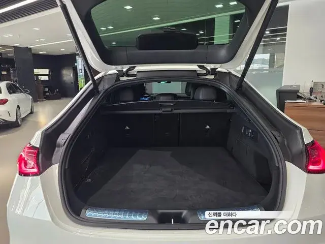 Mercedes-Benz GLC-Class 2025 — Photo 15/20