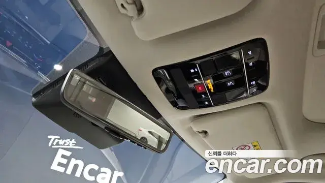 Hyundai Santa Fe 2024 — Фото 19/20