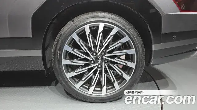Hyundai Santa Fe 2024 — Şəkil 8/37