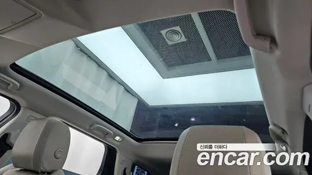 Land Rover Discovery Sport 2022 — ფოტო 27/32
