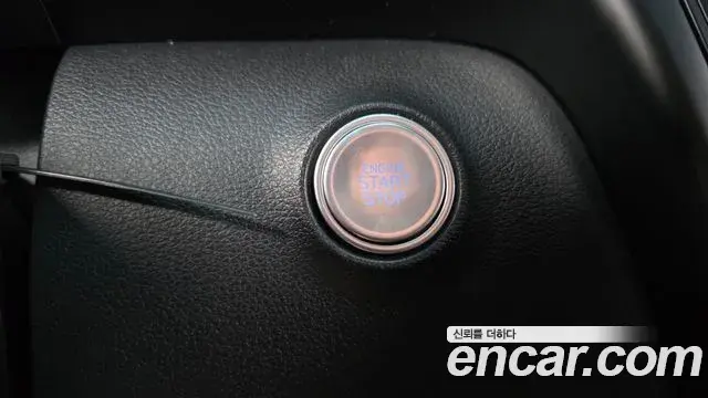 Hyundai Staria 2023 — Фото 17/20