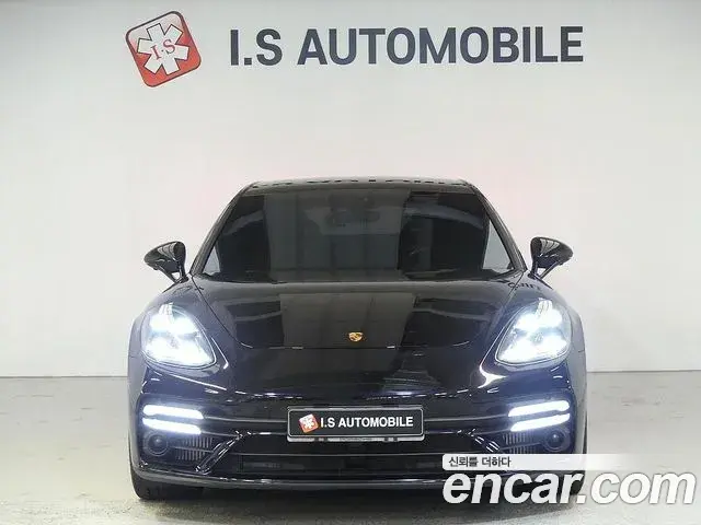 Porsche Panamera 2021 — Фото 9/20