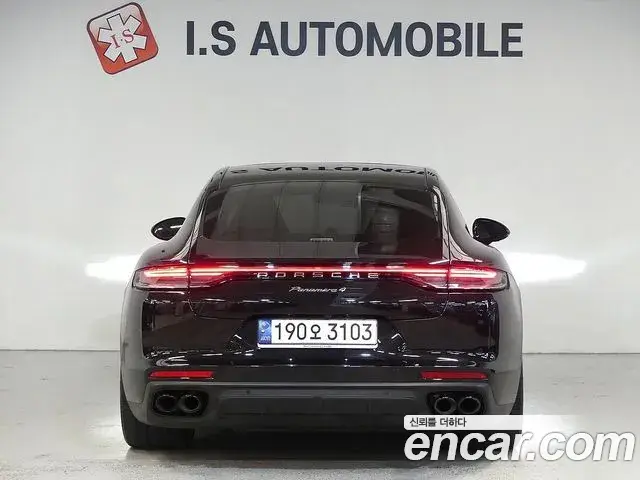 Porsche Panamera 2021 — Фото 2/20