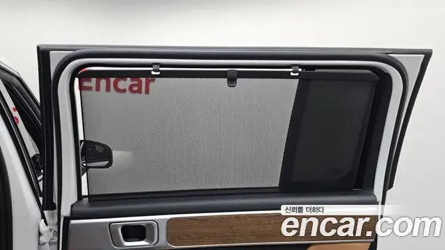 Hyundai Santa Fe 2025 — ფოტო 15/38
