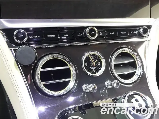 Bentley Continental GT 2024 — Şəkil 9/20